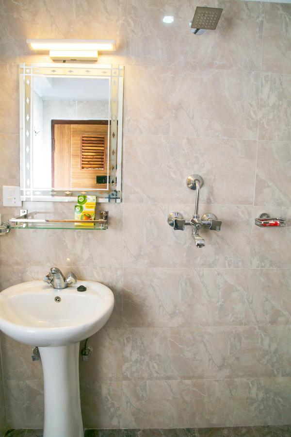 Sakura Boutique Hotel Катманду Екстериор снимка