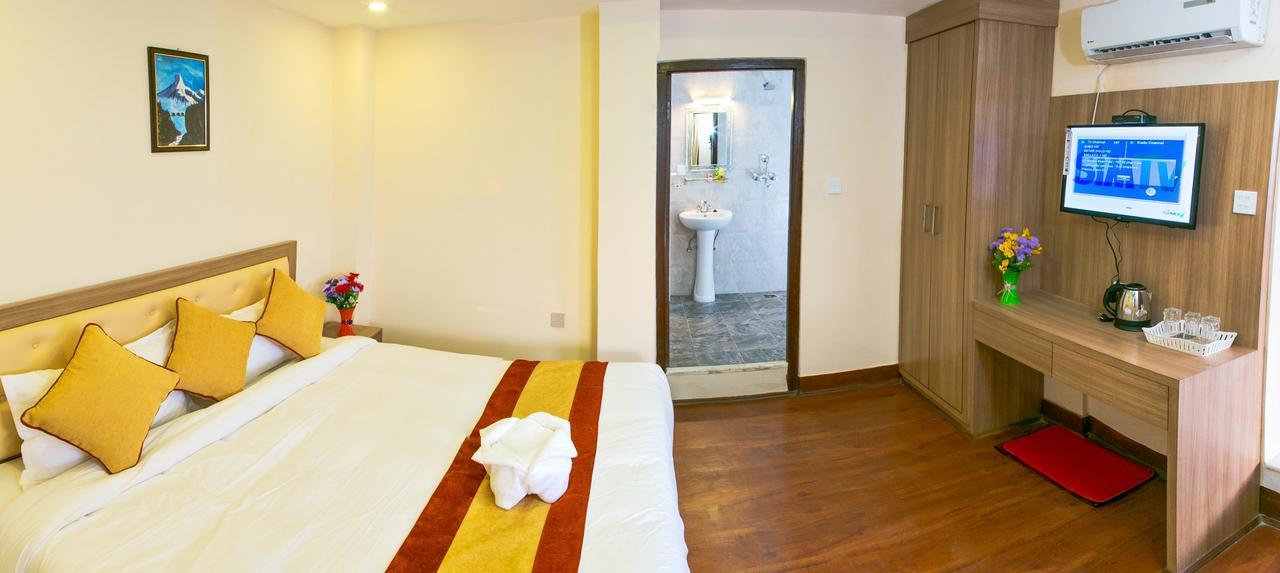 Sakura Boutique Hotel Катманду Екстериор снимка